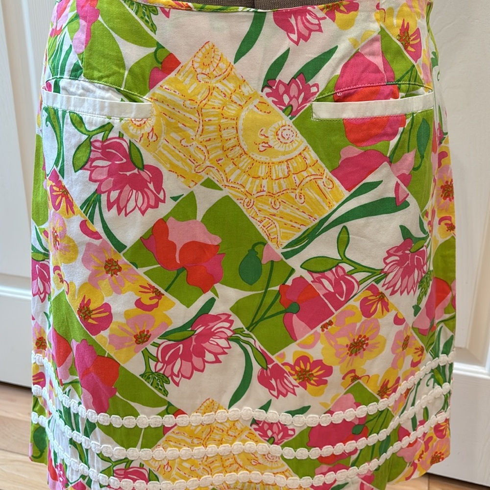Lilly Pulitzer Fully Lined Yellow Pink Embellished Mini Pencil Skirt